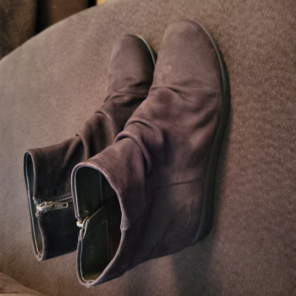 Vaneli Sport Boots
